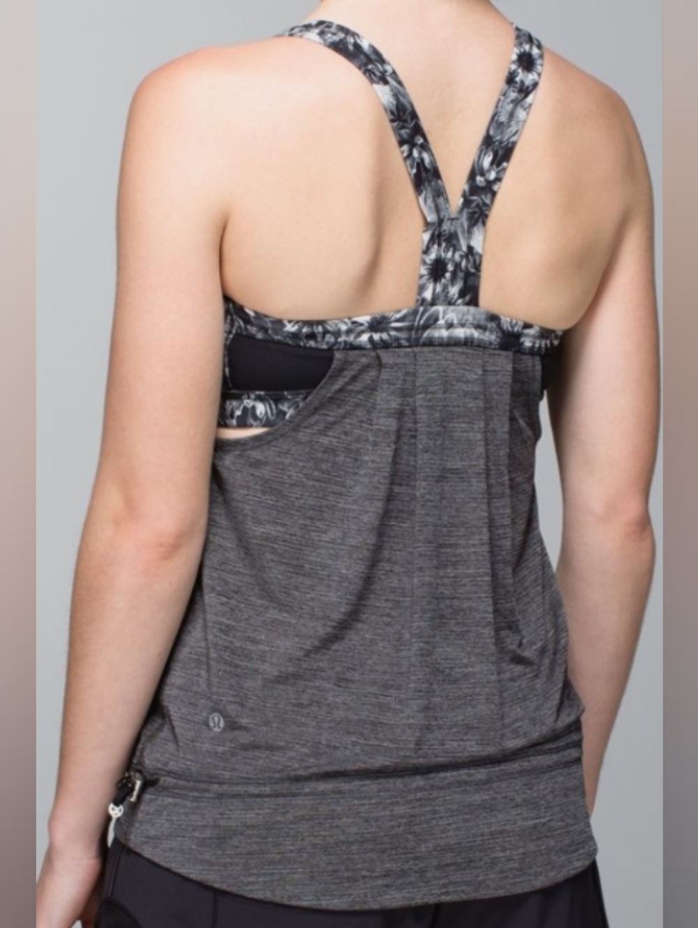 Lululemon size 6 Rest Less tank top